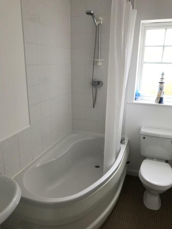Eastbourne, Sovereign Harbour Holiday Home エクステリア 写真